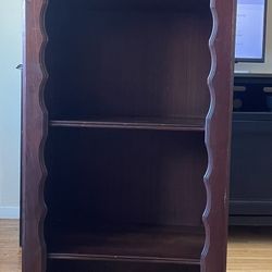 Lovely Antique Small Mahogany Bookcase/Shelf/Display Case with Hand Carved Trim