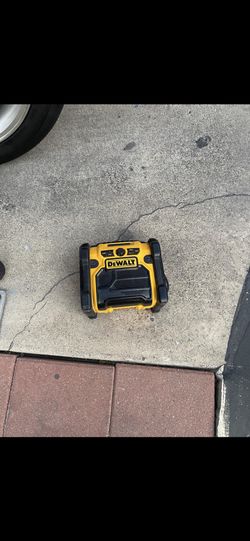 Dewalt radio 