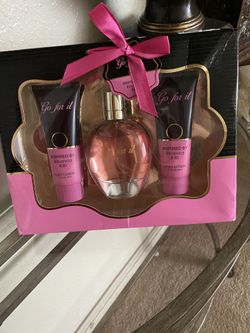 GO FOR IT , BY RIHANNA PERFUME