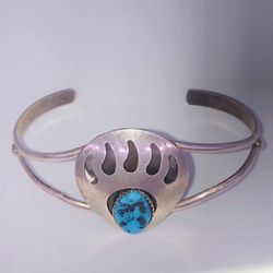 Navajo Sterling Bear Claw W/Turquoise 