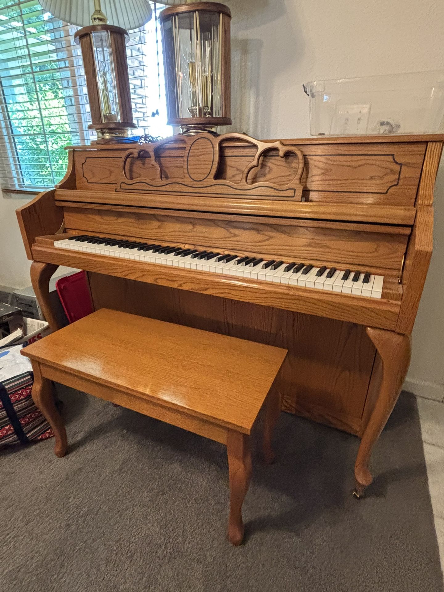 Samick Piano 9-10 Condition