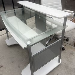 Modern Desk Set 