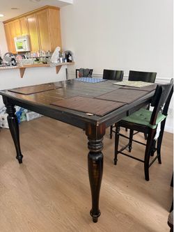 Dinin table