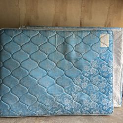 Great Condition Queen Mattress & Box Spring 