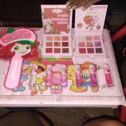 Siyping Mirror& Lip Gloss& Eyeshadow Palette 