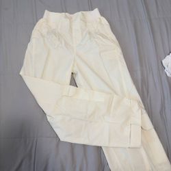 High waisted tan pants with side cargo pockets