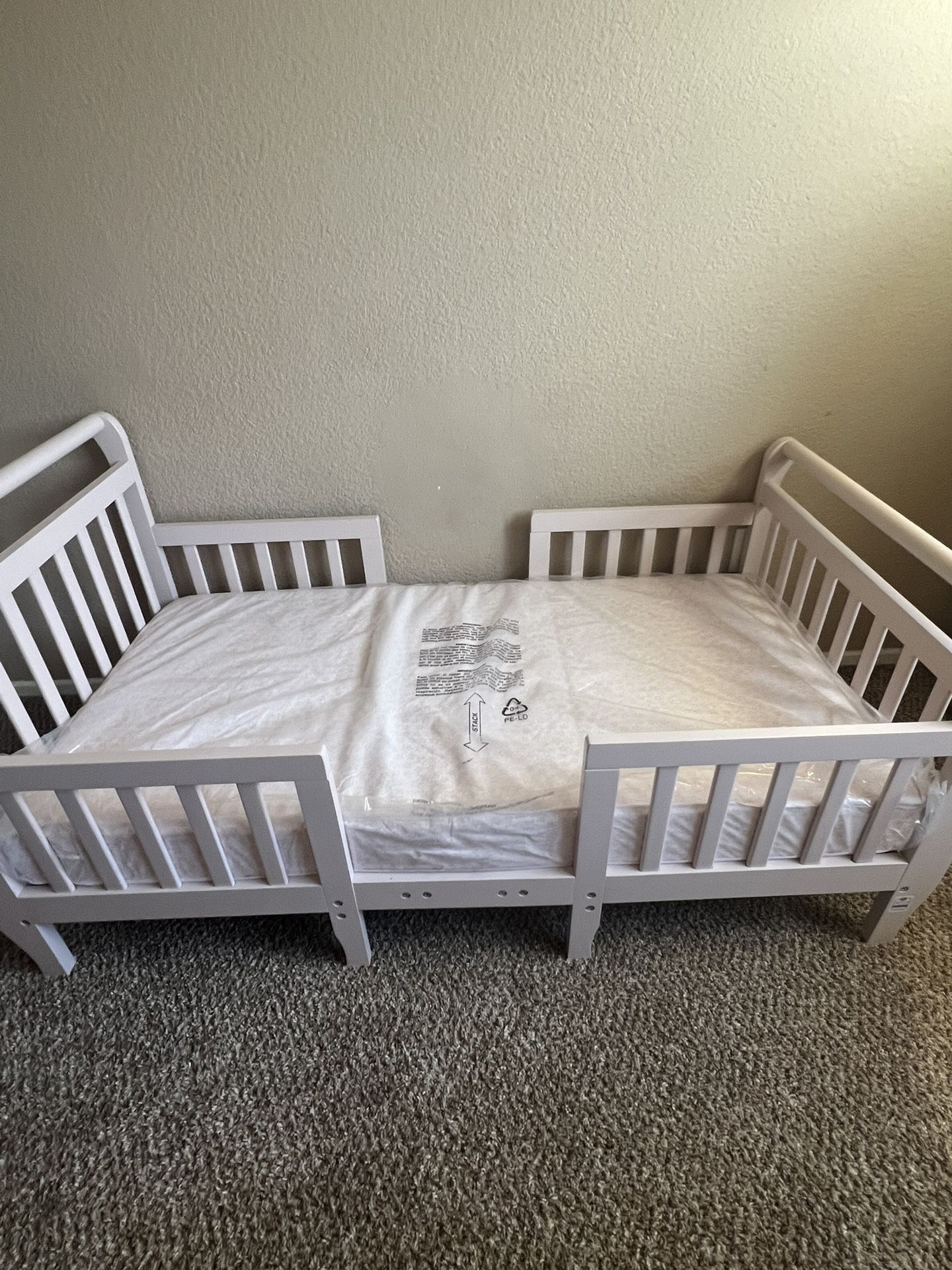2 Toddler beds For Sale $300