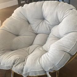 Papasan chair