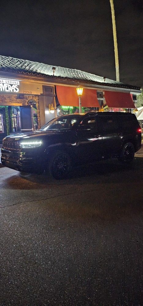 2023 Jeep Grand Wagoneer