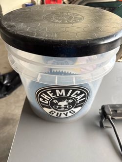 Chemical Guys Detailing Bucket with Lid