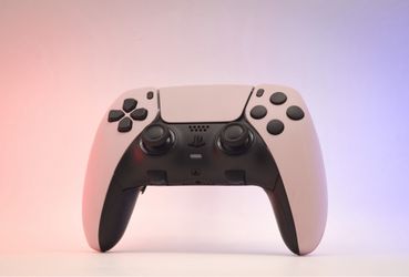 Custom Pink Duel Sense Edge.