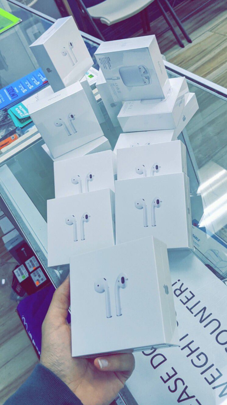 Apple Original Airpods 2nd Generation with Wireless Charging Case! Brand New in Box! One Year Warranty with Apple!