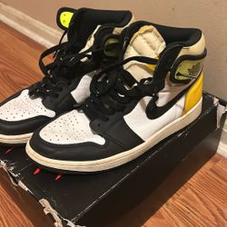 Jordan’s 1s Retro High Volt University Gold 