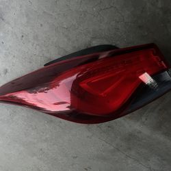 Hyundai Elantra 2015 Driver Left Side Tail light