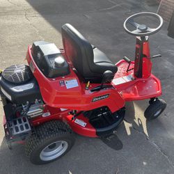 Snapper 11.5hp Riding Lawn Mower  28” Deck Like New