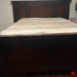 Bedroom Set- Head Board, Foot Board, Frame, 5 Drawer Dresser, 1 Nightstand