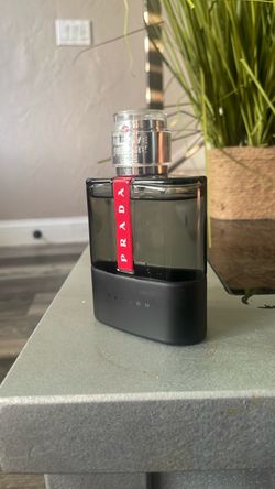 Prada Luna Rossa Carbon Cologne