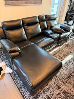 L-Shaped Black Couch w/ Recliners And Cup Holders