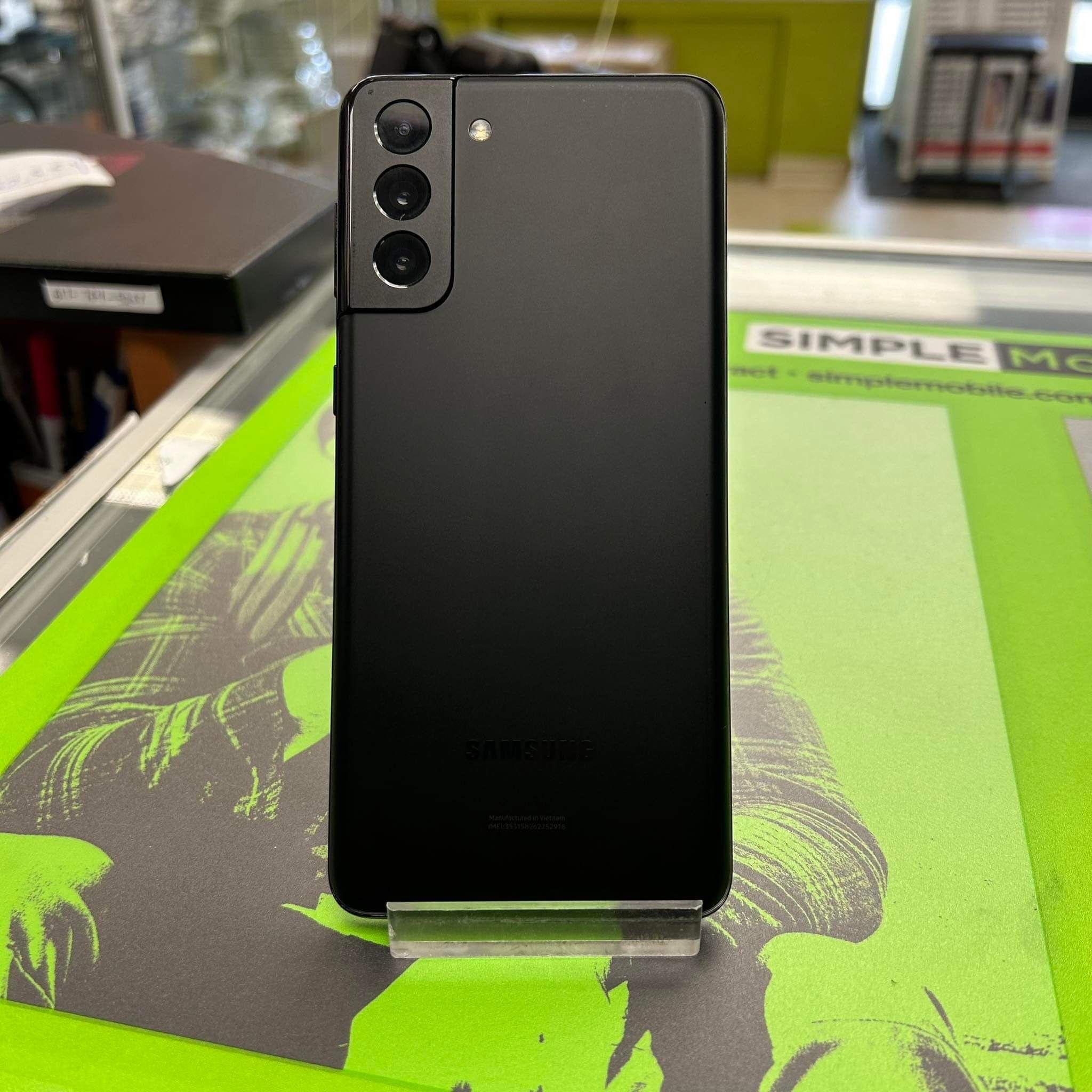 Samsung galaxy s21 Plus 5g 128 gb unlocked sold with store warranty