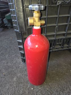 New 5lb acetylene tank