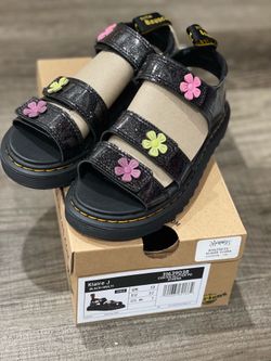 Girl Dr. Martens size 1