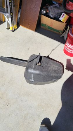 Craftsman Chainsaw 2.6 cubic inches 18 inch bar