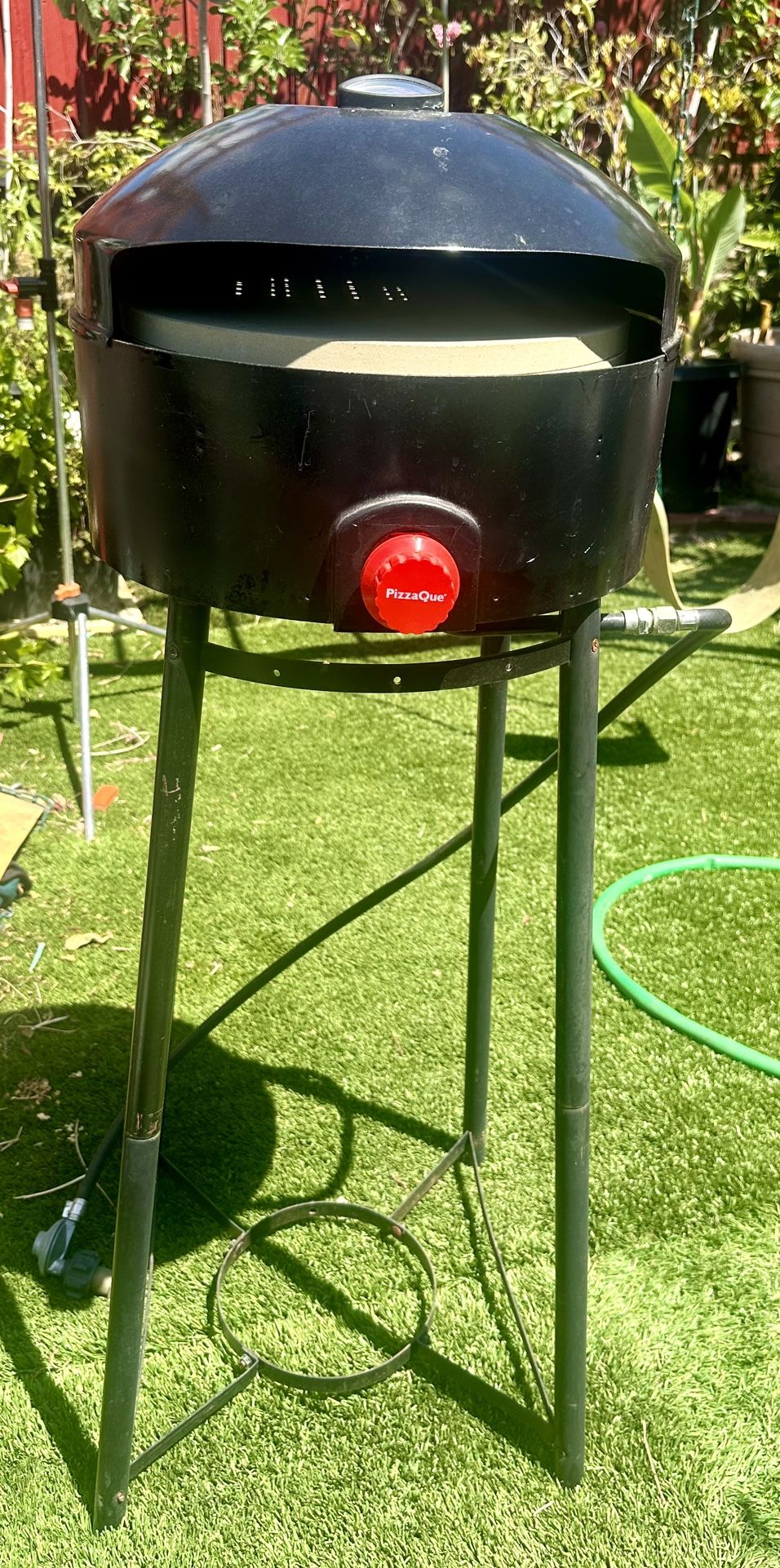 New other Pizzacraft PizzaQue, Portable Outdoor Pizza Oven with leg