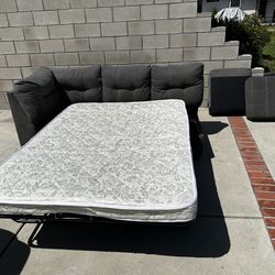Couch With Pull Out Bed And Mattress 