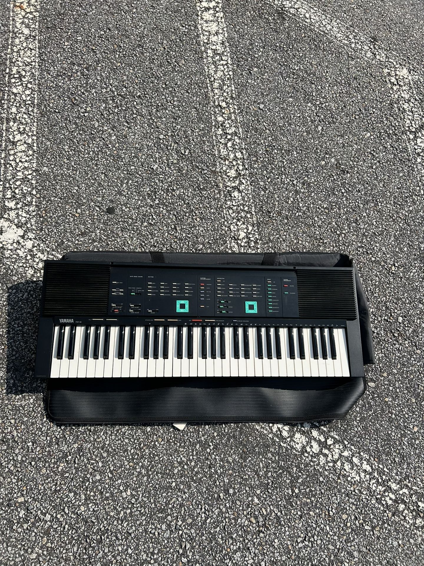 Yamaha PSR-80 Portable Electronic Keyboard Synthesizer Vintage 80s Portatone