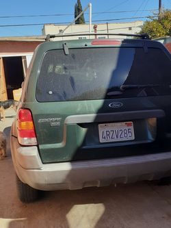 2004 Ford Escape
