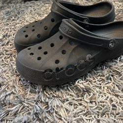 Crocs Size 10