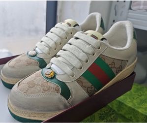 Gucci  Premium Leather comfortable Luxury