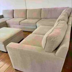 Sectional couch 