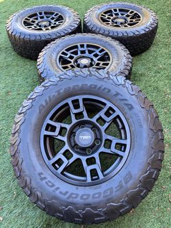 285/70/17 Toyota Tacoma 4Runner rims and tires wheels