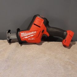 Milwaukee

M18 FUEL 18V Lithium-Ion Brushless Cordless HACKZALL Reciprocating Saw (Tool-Only)

