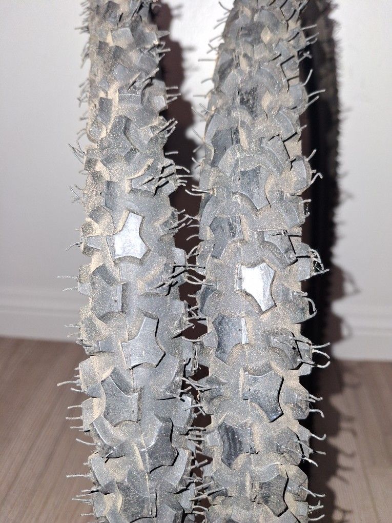 bicycle tires