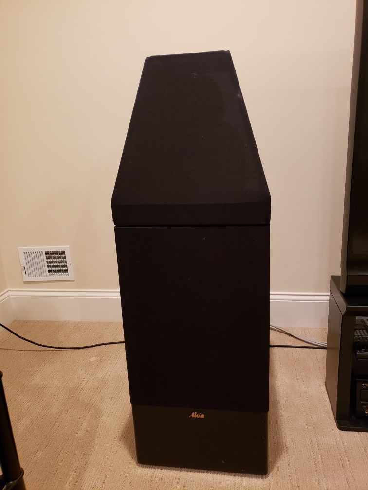 Acarian Alon IV loudspeakers
