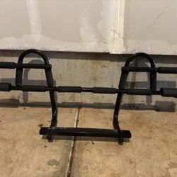 Pull Up Bar