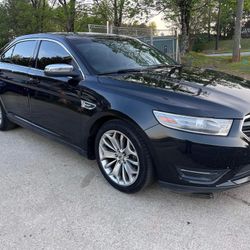 2013 Ford Taurus