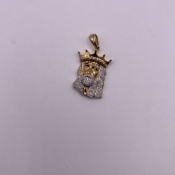 10K Jesus Pendant