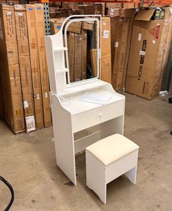 White Small Make Up Vanity Desk With LED Lights