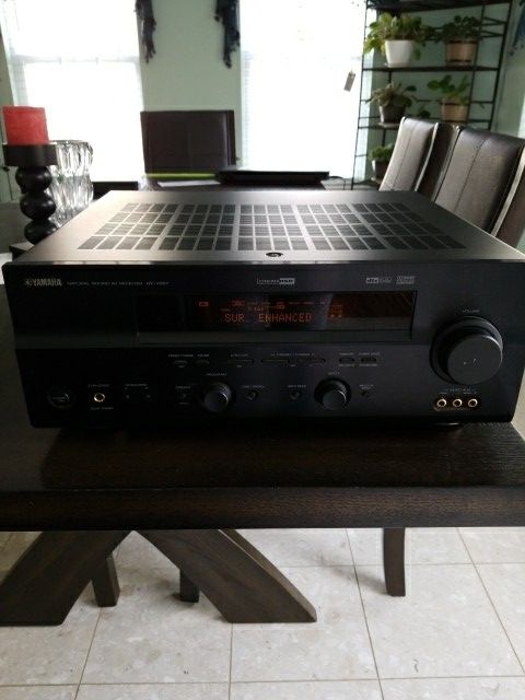 YAMAHA AV RECEIVER AX-V557
