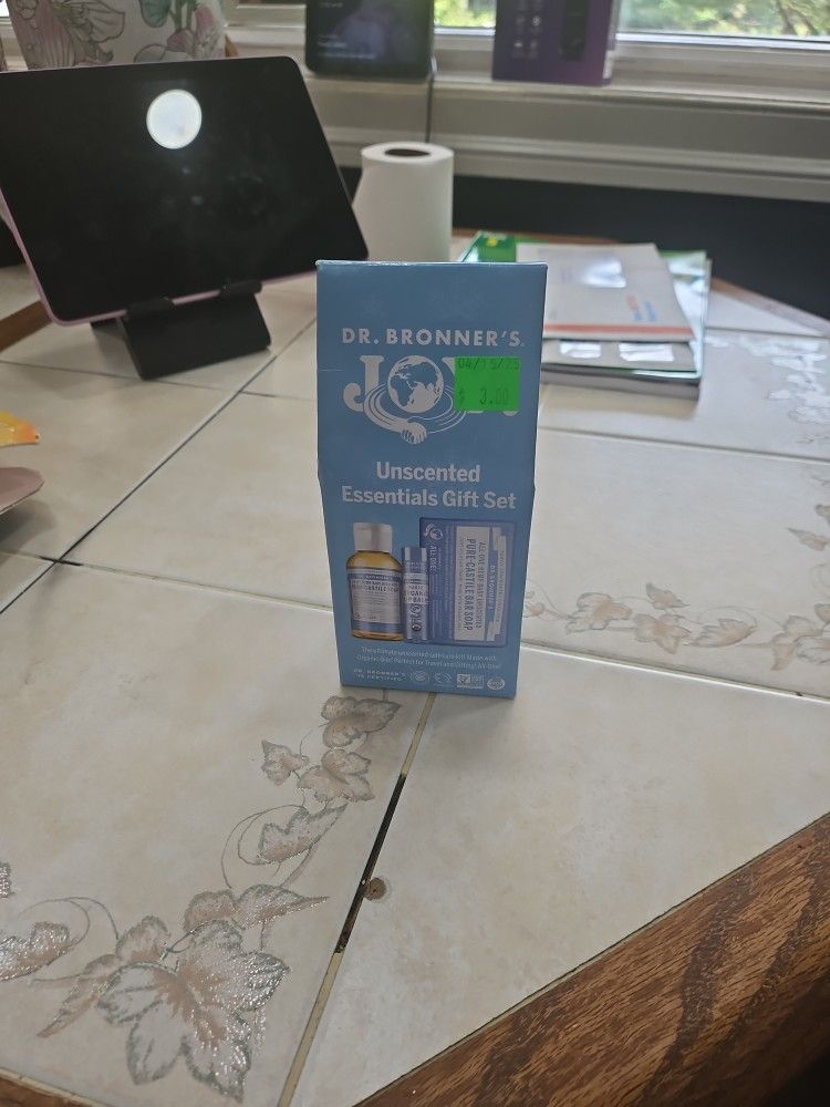 Unscented Essentials Gift Set