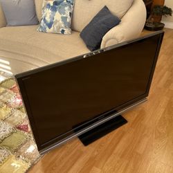 46” Sony Bravia XBR6 LCD HD Television 