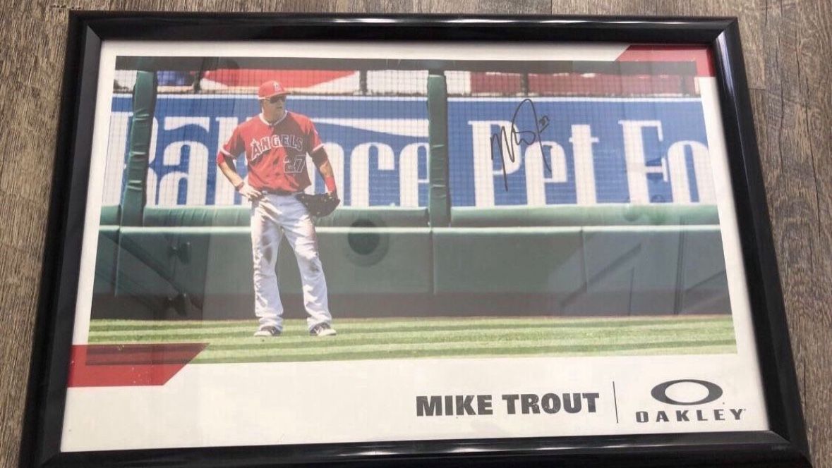 Mike Trout Signed Photo Oakley