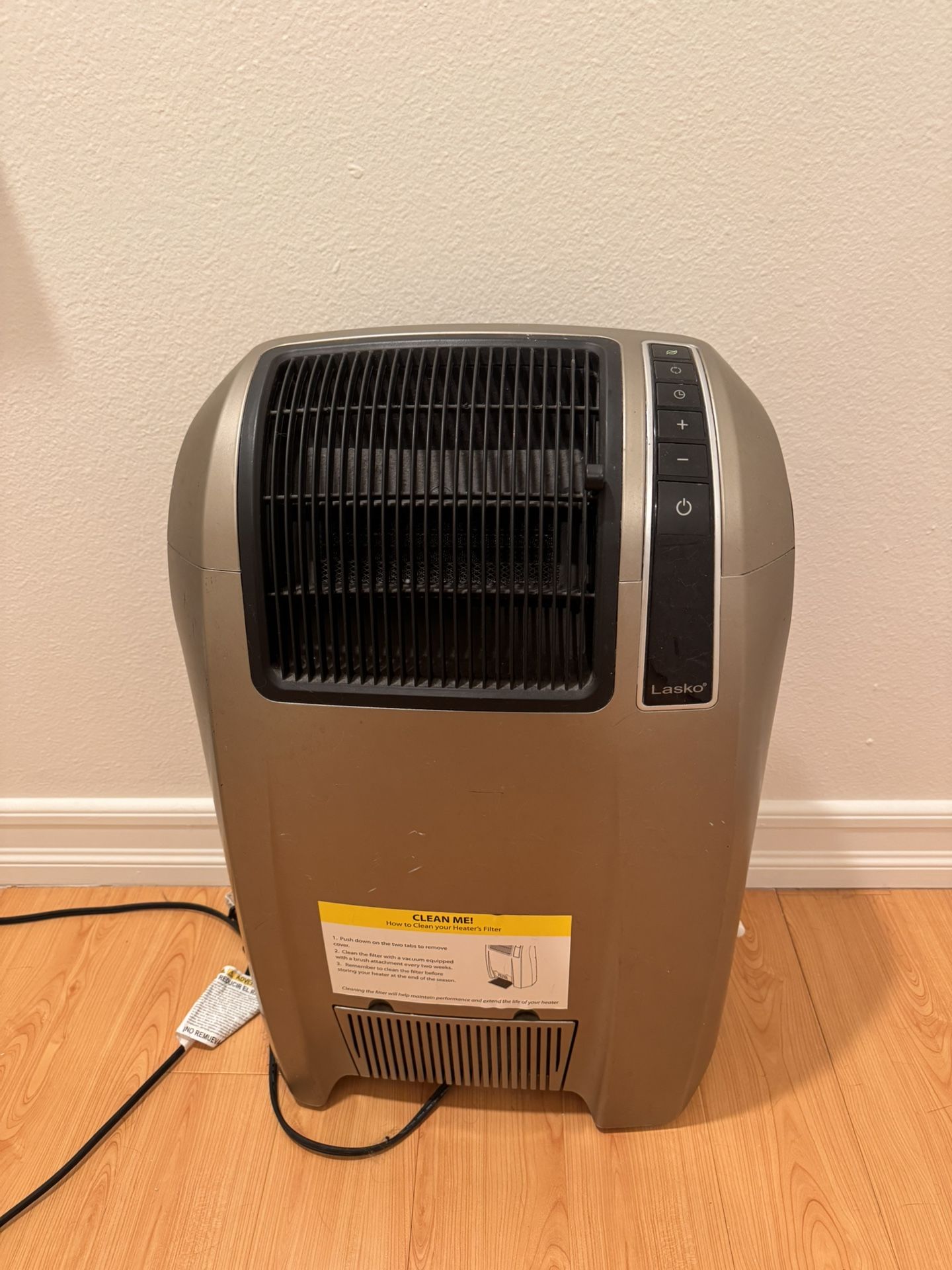 Lasko Space  Heater with Remote