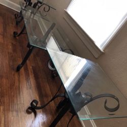 Glass cocktail + 2 end tables