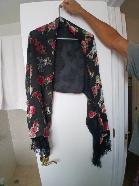 Shawl with Fringe Ladies