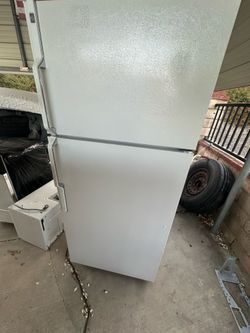 Refrigerator GE