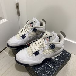 Jordan 4 Midnight Navy 
